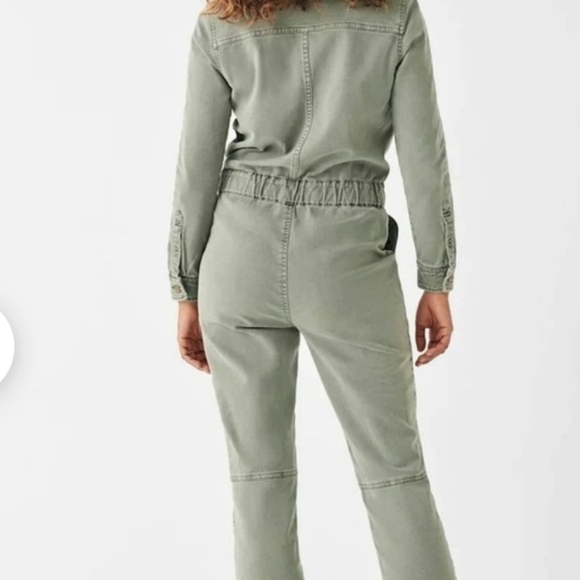 - FAHERTY SZ 6  OVERLAND  TWILL DISTRESSED OKIVE GREEN ZIP UP JUMPSUIUIT $289 - Picture 12 of 14